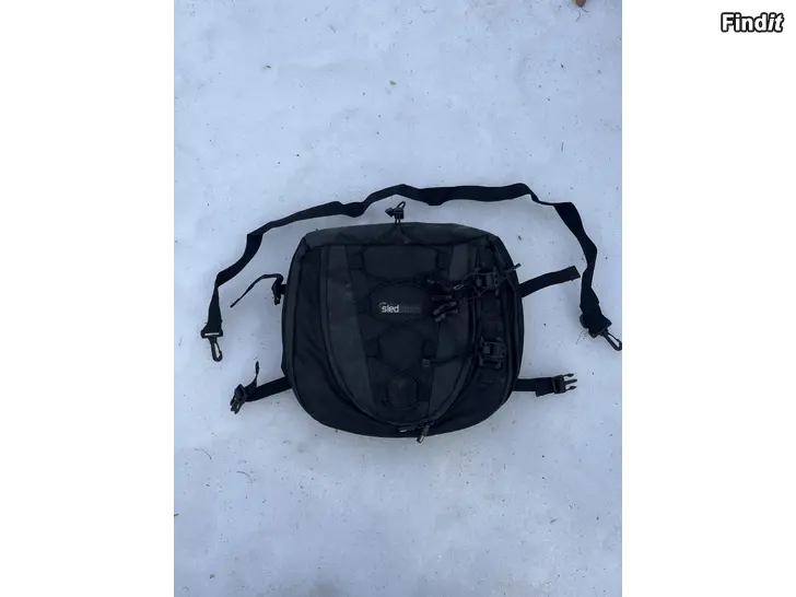 Säljes Snöskoter tunnelväska