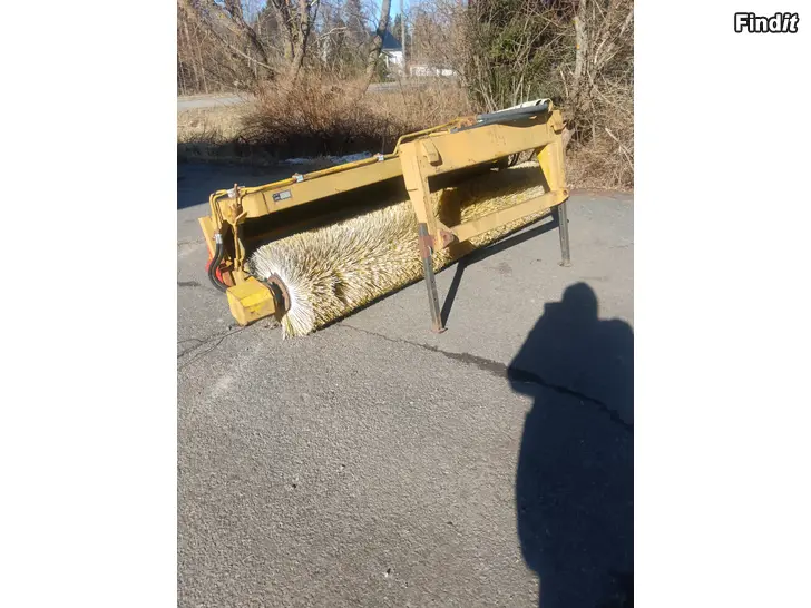 Myydään Sopvals,, asfaltborste