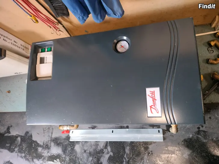Myydään DANFOSS Kaukolämmönvaihdin
