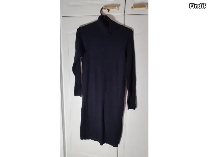 Myydään Cubus äitiysmekko neulemekko XL musta6e