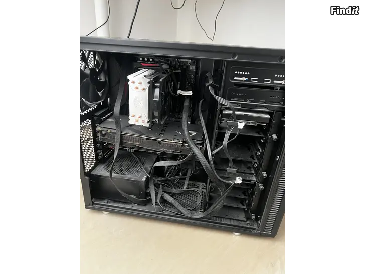 Myydään Gaming dator till salu