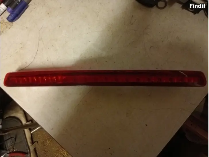 Myydään Opel Vectra C sedan lisäjarruvalo Yorka 45222