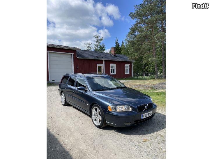 Myydään Volvo V70 D5