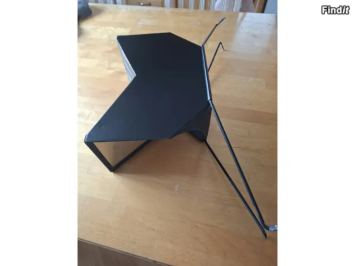 Myydään Vanha Juorupeili / katupeili