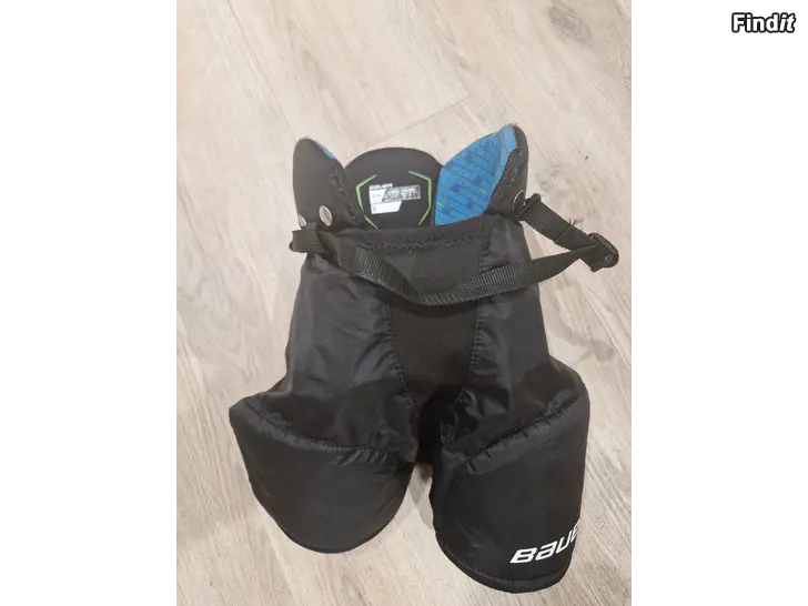 Säljes Ishockey byxor för barn