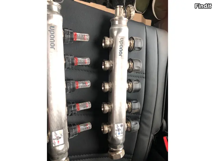 Myydään JAKOTUKKI UPONOR VARIO S MANIFOLD FM 5 Haarainen virtausmittareilla