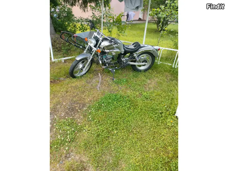 Myydään Rullaava Custom