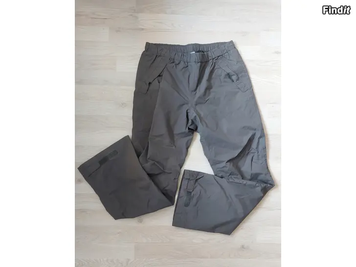 Säljes Didriksons Utebyxor L/40