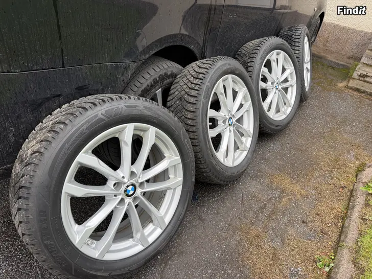 Myydään Bmw style 698m X3/X4 Nastarensarja