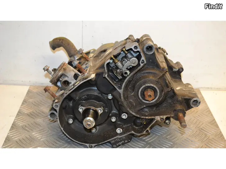 Myydään Honda NS 125 F 86-88 moottori engine 11100KR1761