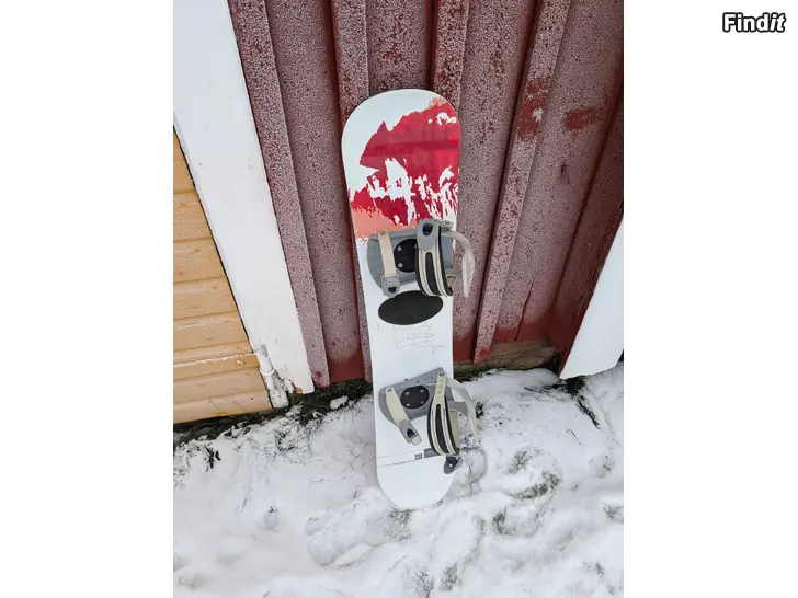 Säljes Snowboard
