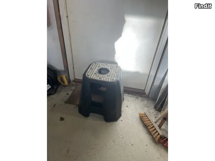 Säljes Moped pall