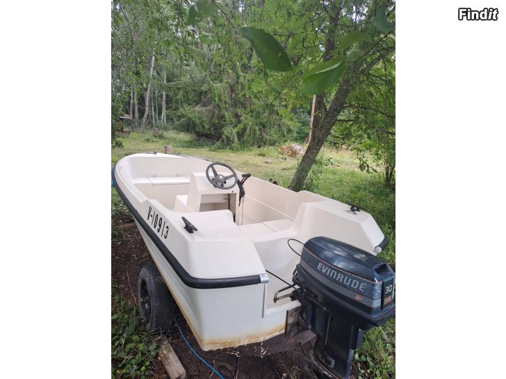 Säljes Holman Trading 4,3m +30HP Evinrude