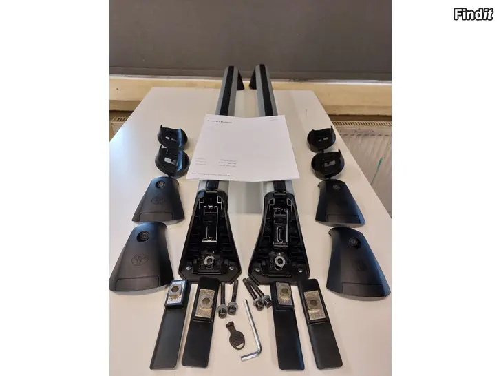 Myydään Kattotelineet/Takräcke Toyota Avensis T27 Farmari OEM vm. 2009 ja uudemmat