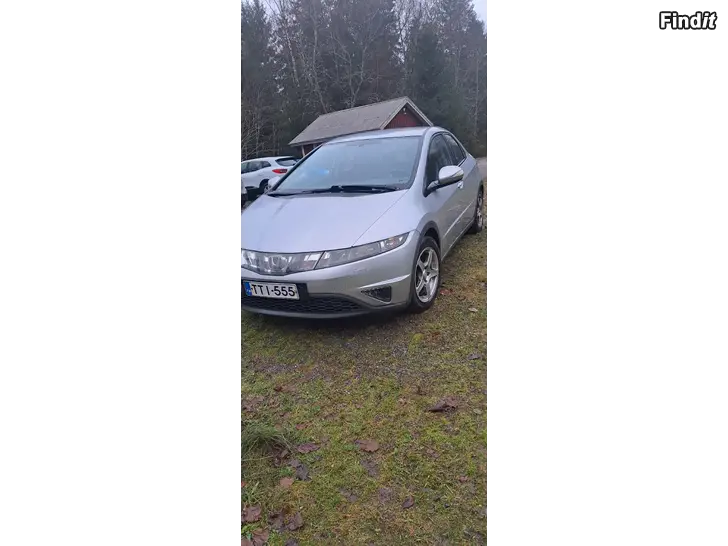 Myydään Honda civic 1.8b