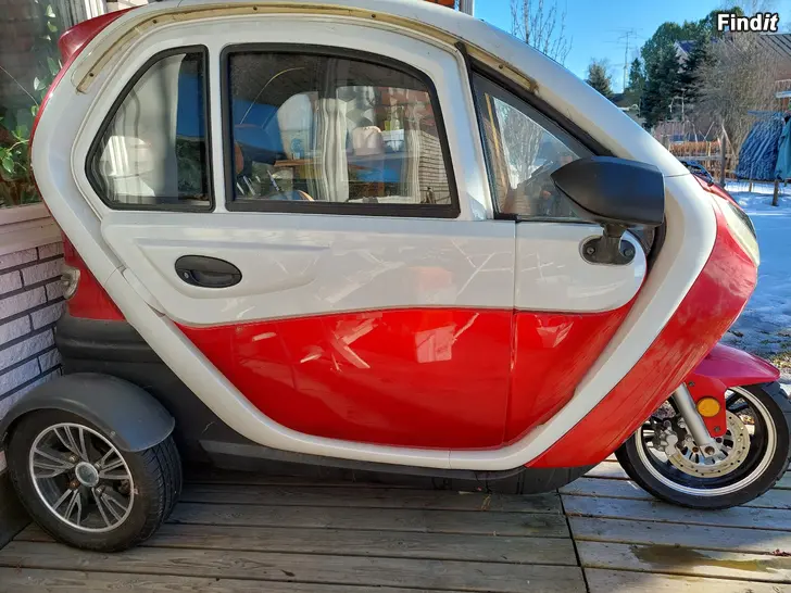 Myydään Mopedbil Rally USA 2000