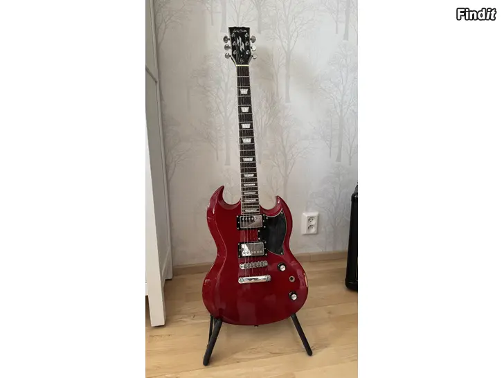 Säljes Elgitarr Harley Benton DC Custom