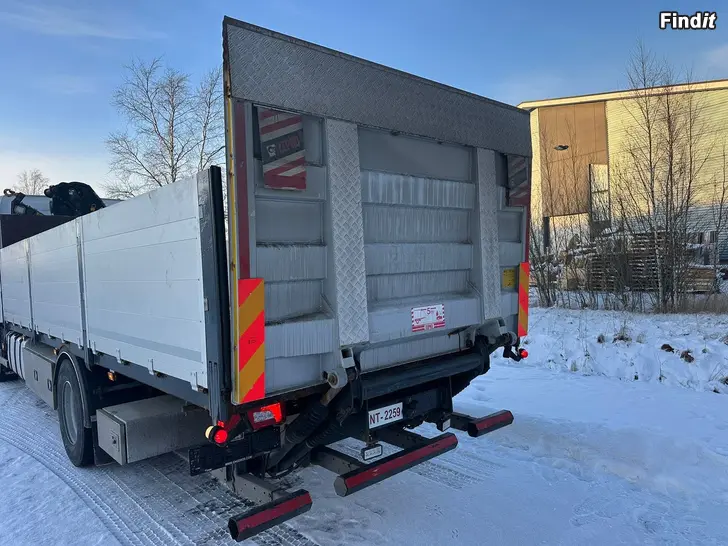 Myydään Zepro perälautanostin