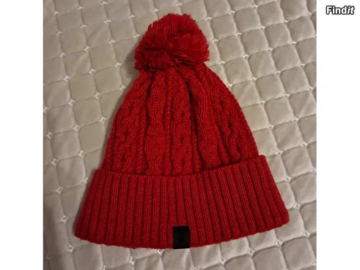 Myydään SEGER pipo