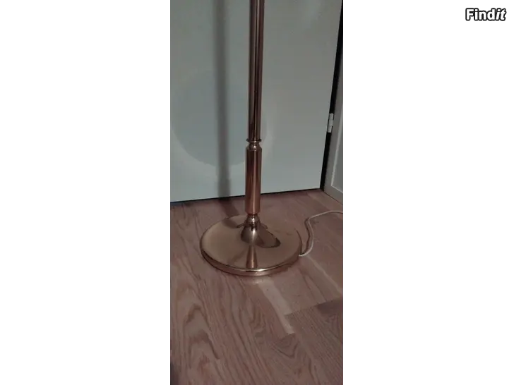 Myydään Golvlampa