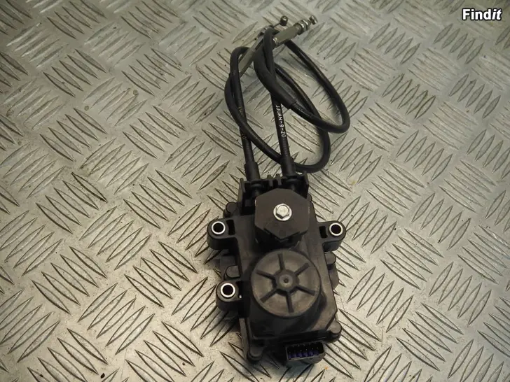 Myydään KTM 1290 17-19 Super Duke R Pakoputkiston tehoventtiili servomoottori 61441070100