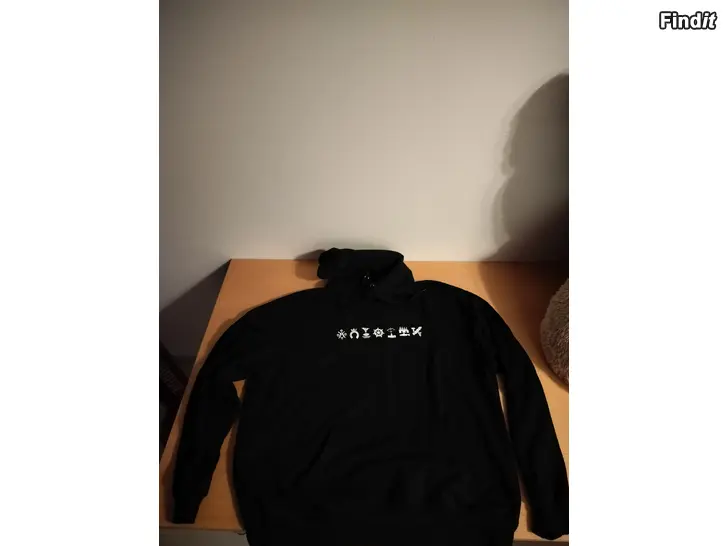 Myydään Kuumaa huppari