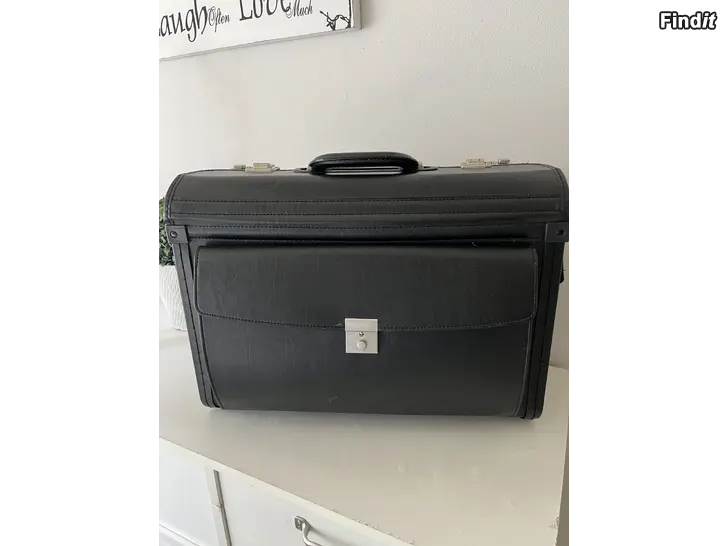 Säljes PORTFÖLJ EL VÄSKA