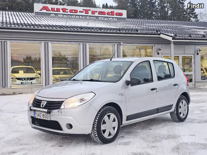 Myydään Dacia Sandero 1,6 Hi-Flex Ambiance 2010 Myydään Dacia Sandero 1,6 Hi-Flex Ambiance 2010