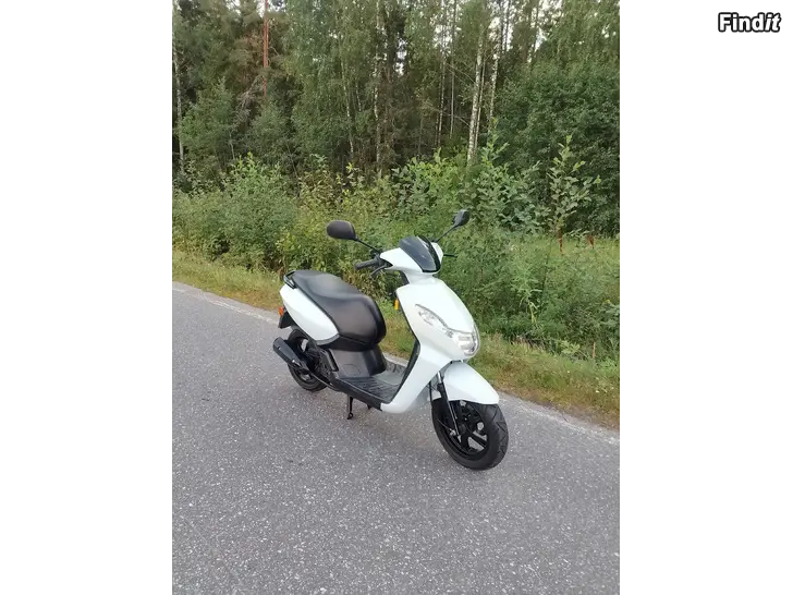 Myydään Peugeot 50 Kisbee 4-T