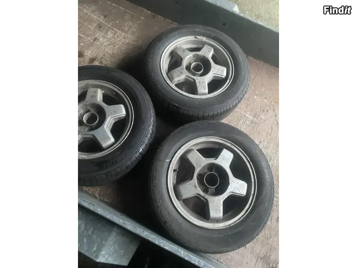 Myydään Volvo turbo fälgar