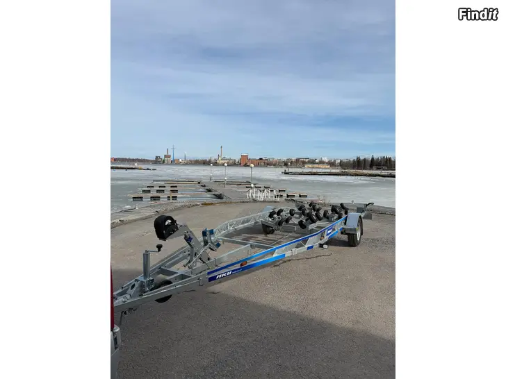 Vuokrataan Uthyres AKU1800 Multiroller