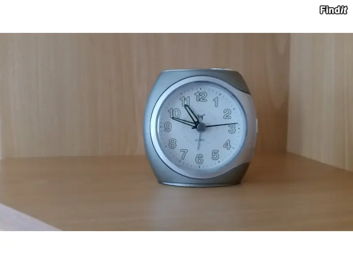 Myydään Herätyskello taustavalolla 5e