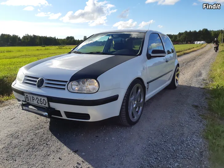 Säljes Reservdelsbil vw golf mk4