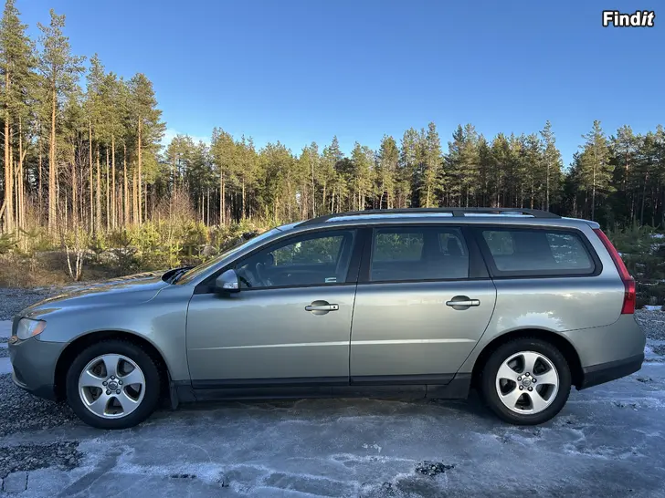 Säljes Volvo V70 -09