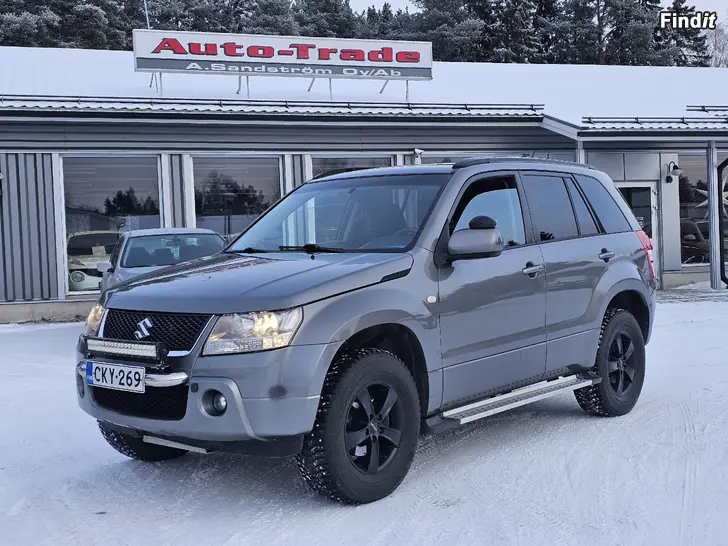 Säljes Suzuki Grand Vitara 2.0i GLX 4WD Säljes Suzuki Grand Vitara 2.0i GLX 4WD