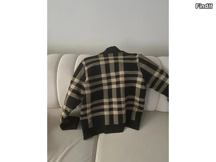 Myydään Hyva takki