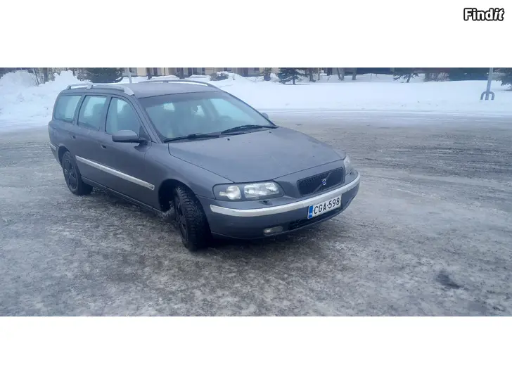 Myydään Volvo V 70 2003
