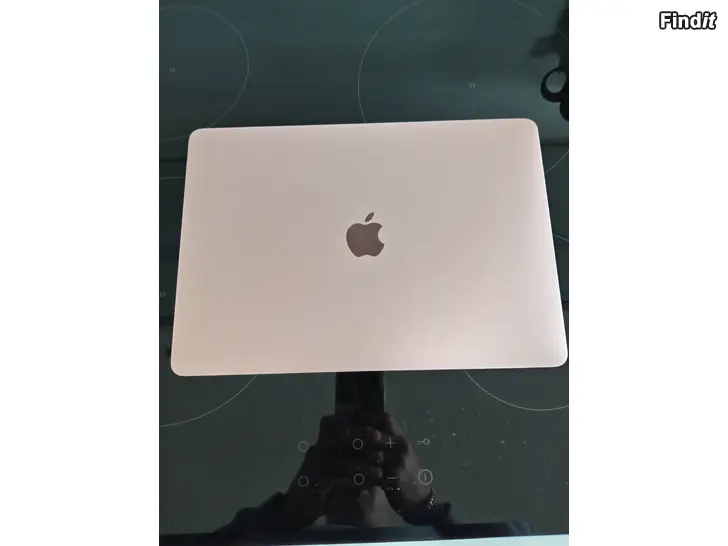 Myydään Apple macbook air