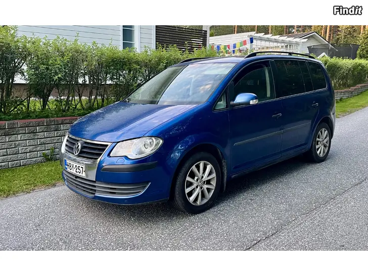 Myydään Juuri kats. Vw Touran 1.9tdi 2008vm manuaali