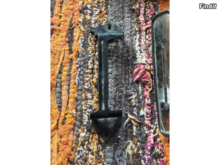 Myydään Akkun kiinnike