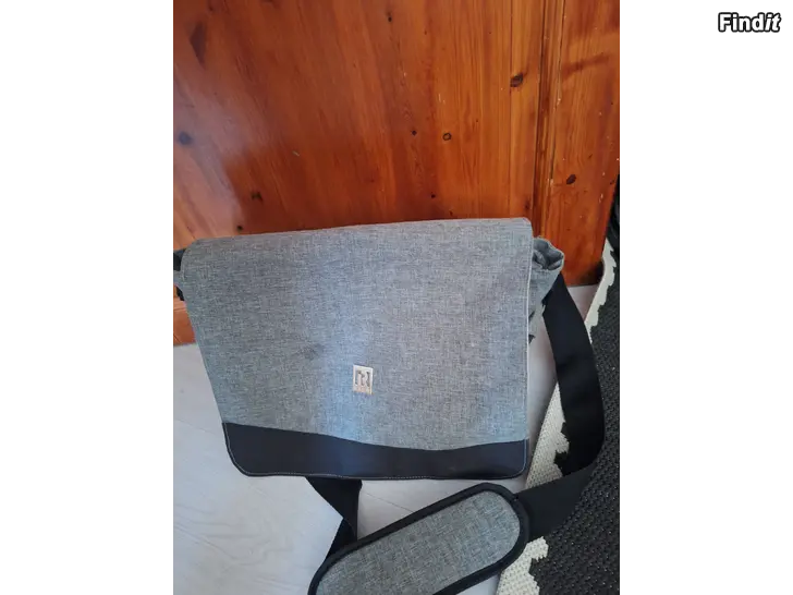 Myydään Skötväska