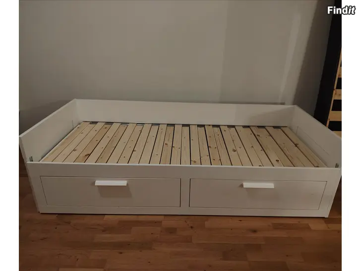 Säljes Levitettävä sohvasänky