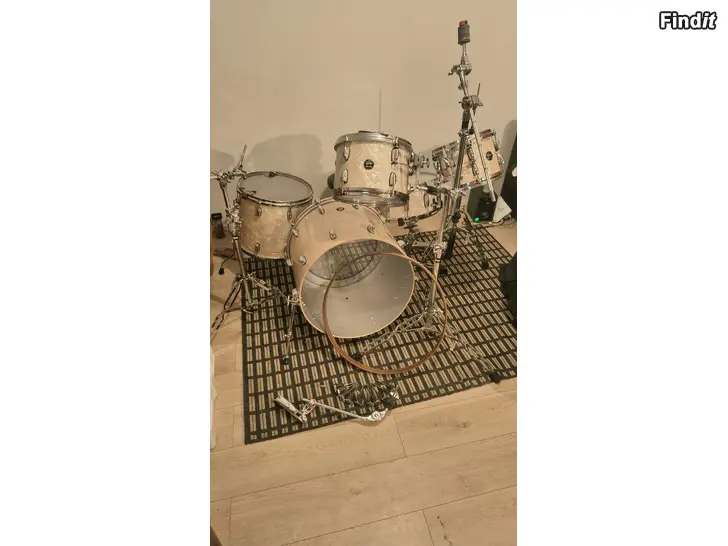 Säljes Gretsch Renown Maple rumpusetti