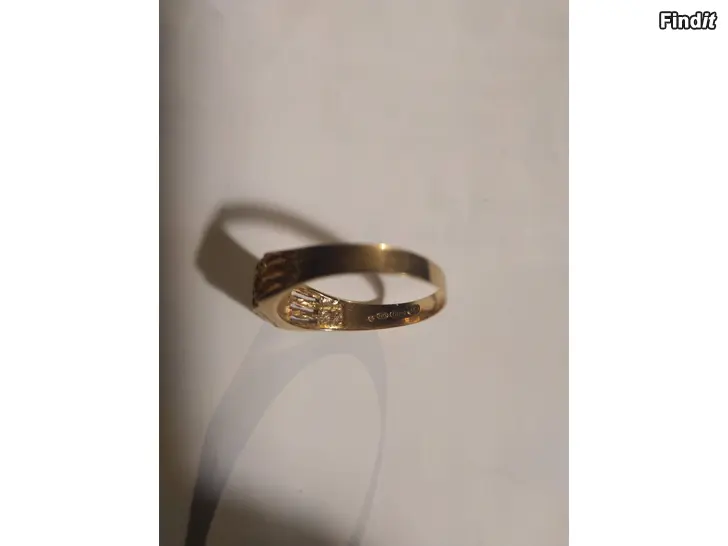 Myydään Kulta sormus