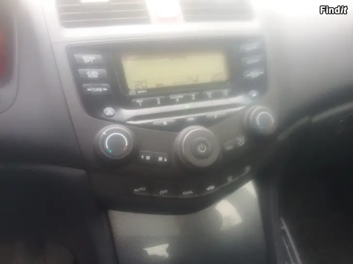 Myydään Honda accord  2.0  vm 2005   24 h tarjous