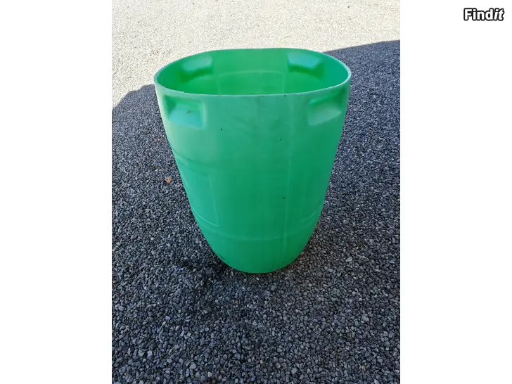 Säljes Vattentunna 210 L