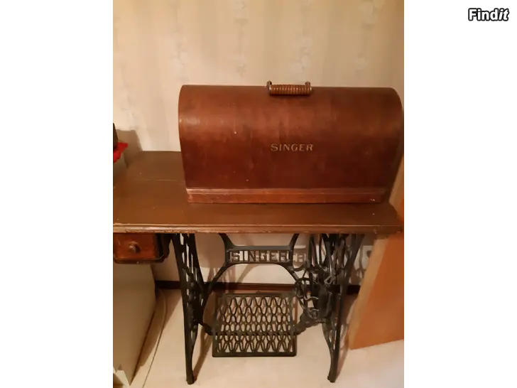 Säljes Gammal symaskin