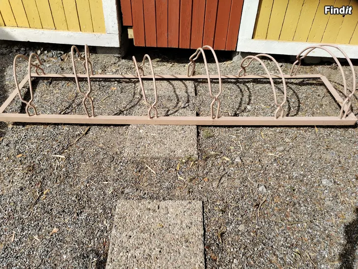Myydään PYÖRÄTELINE
