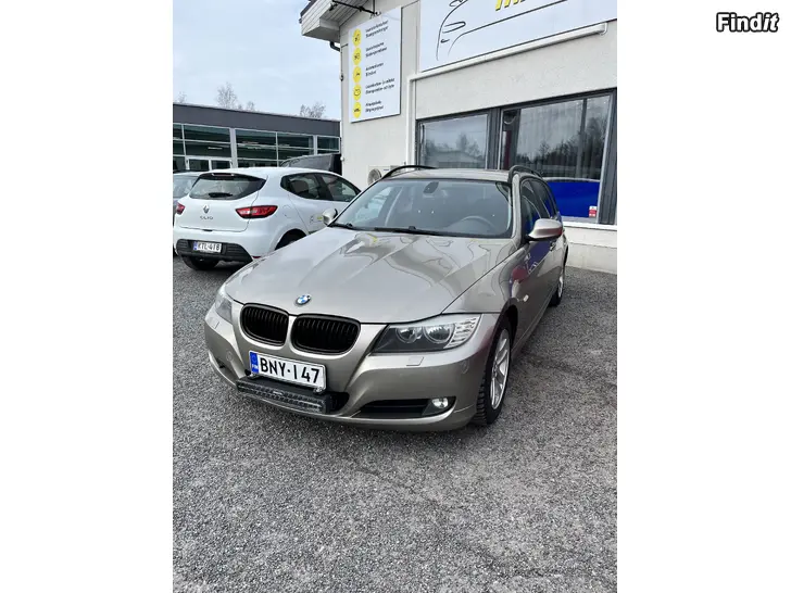 Säljes BMW 318i E91 LCI