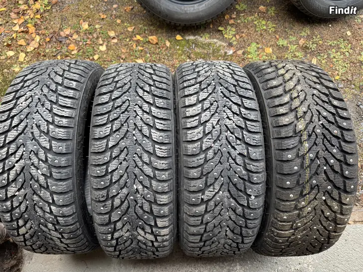 Myydään Nastarenkaat 205/55R16 Nordman North 9